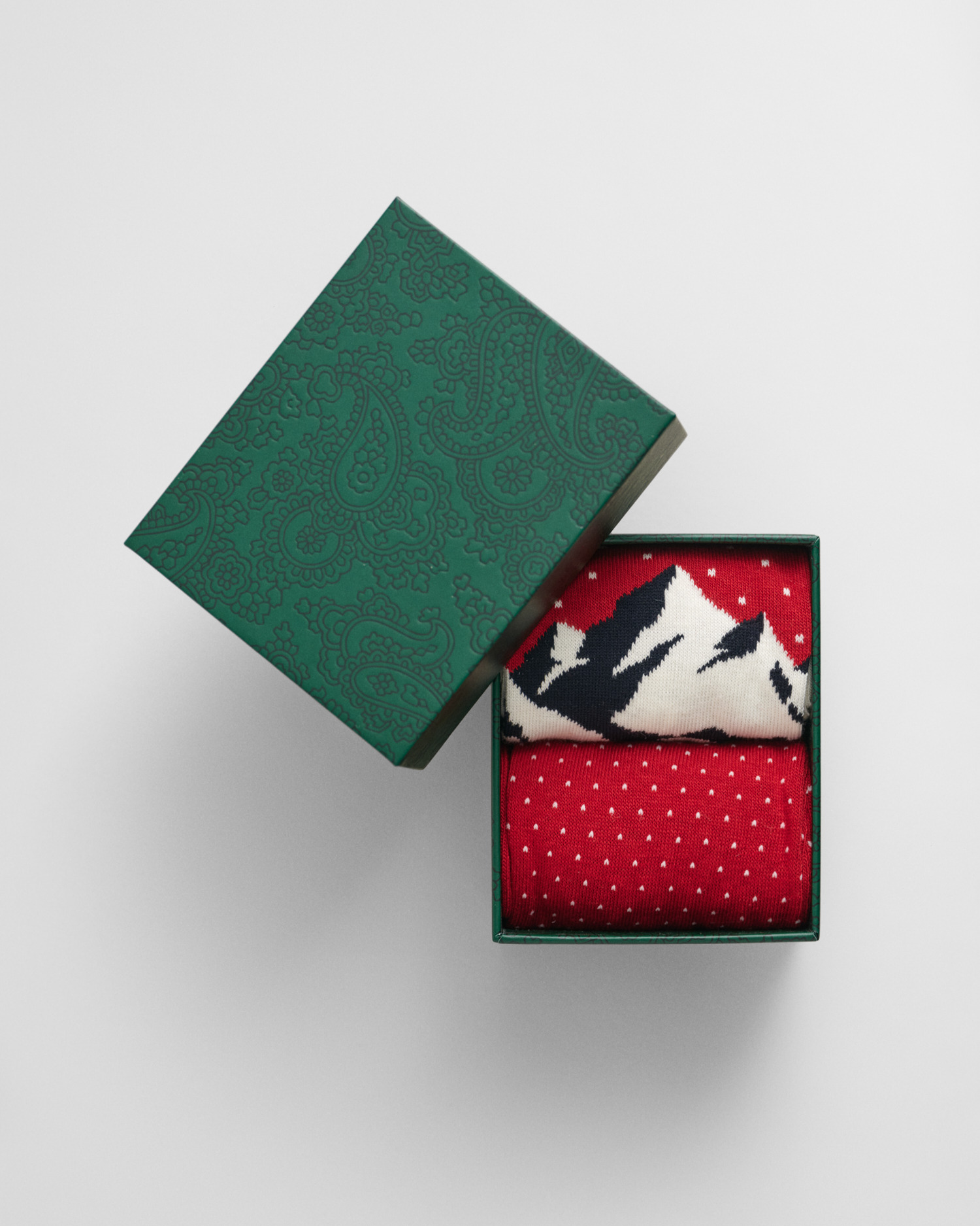 2-Pack Ski Artwork Socks Gift Box