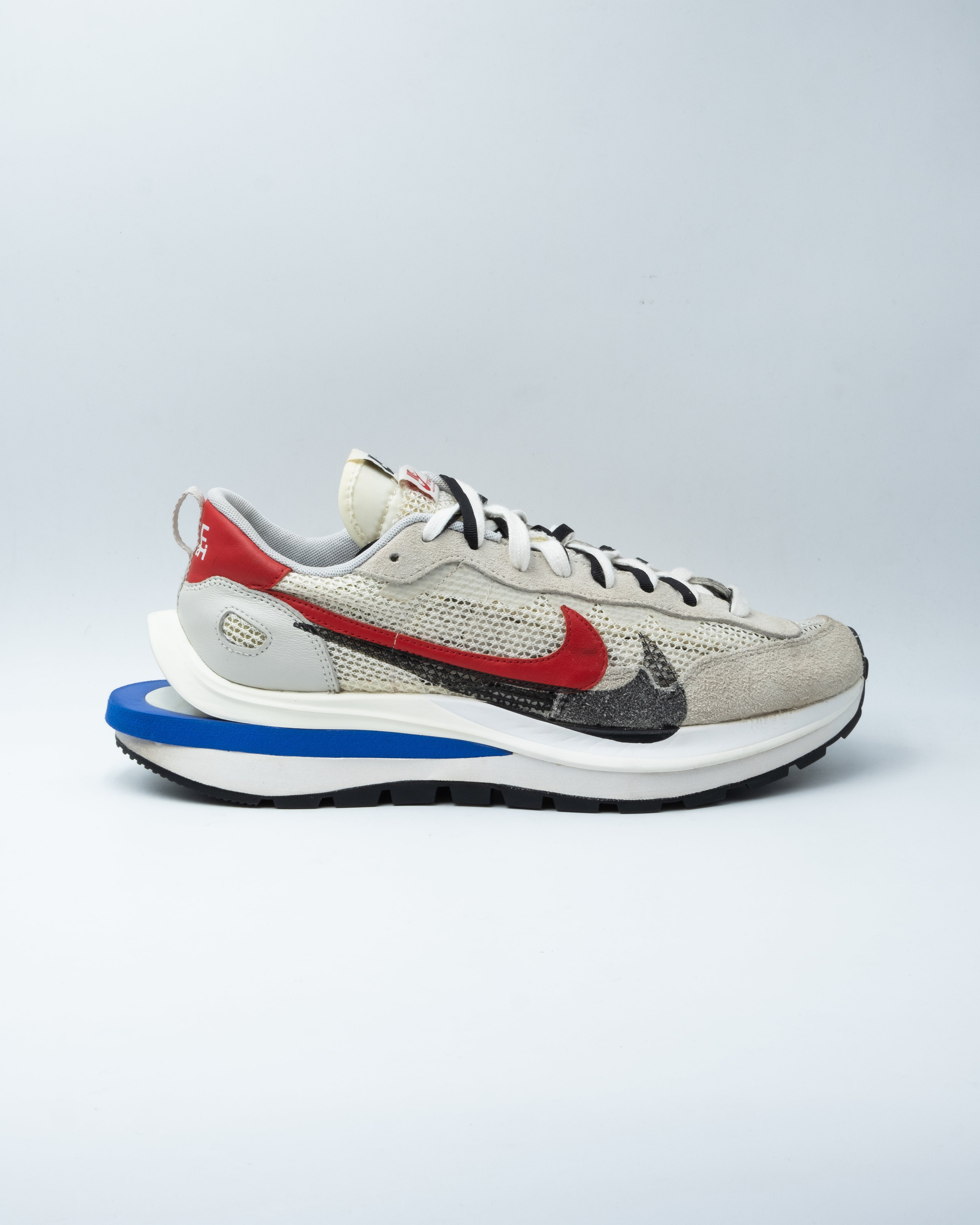 Nike Vaporwaffle sacai Sport Fuchsia Game Royal