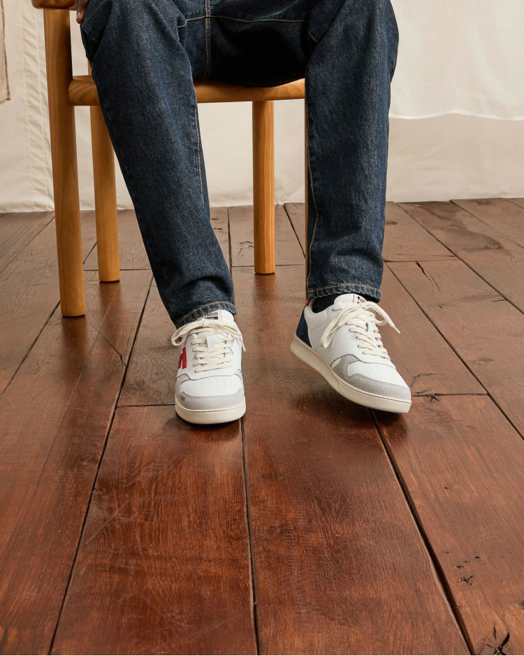 Baskets basses blanches & rouges