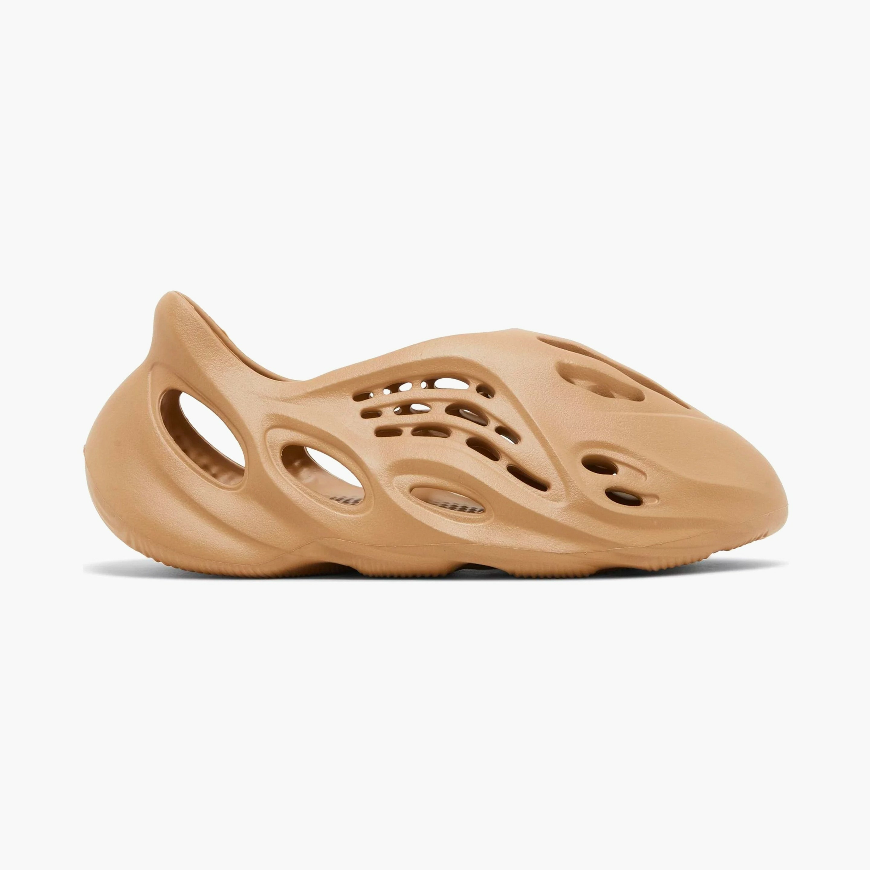 Adidas Yeezy Foam RNR Clay Taupe