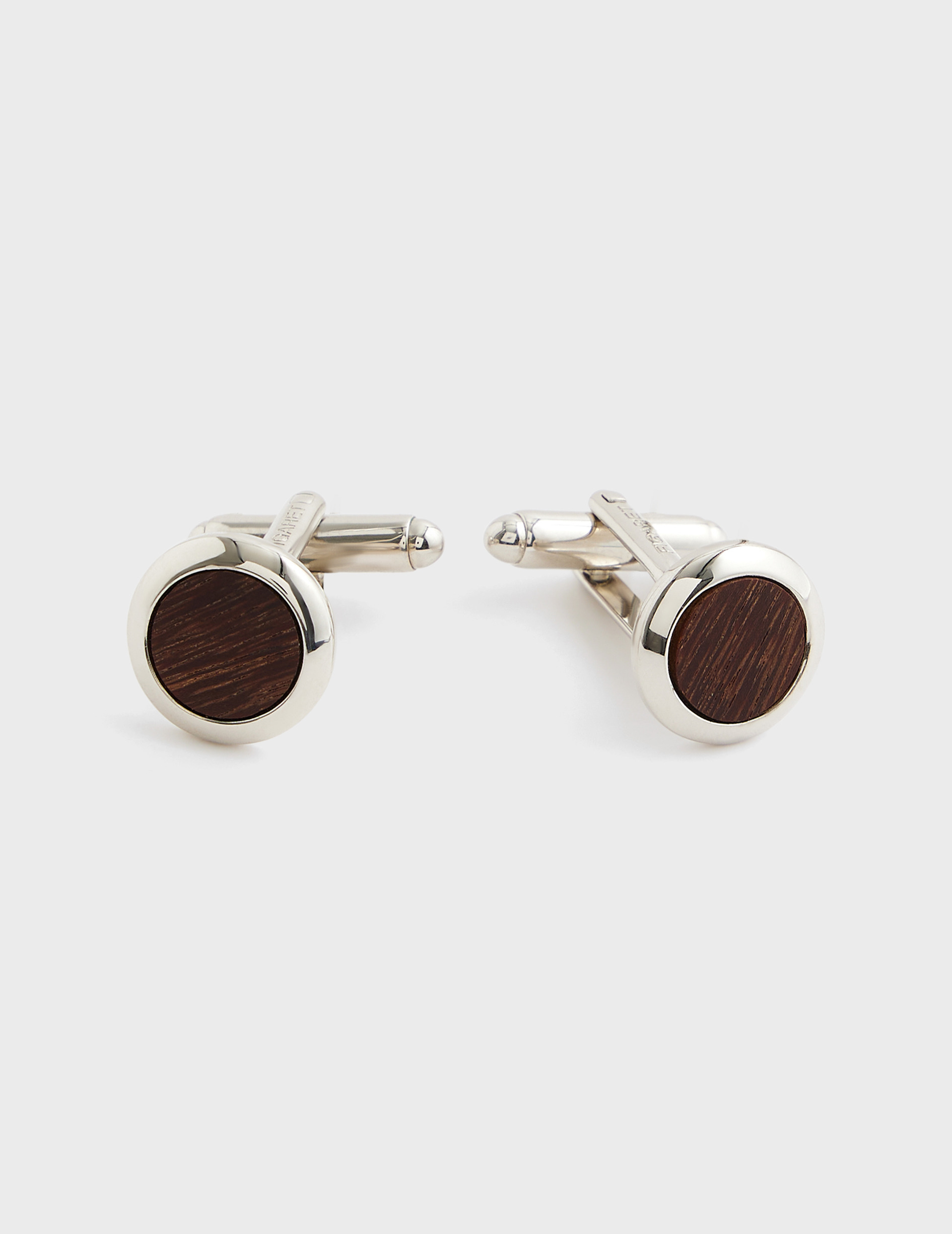 Boutons de manchette en métal argenté avec insert en bois marron