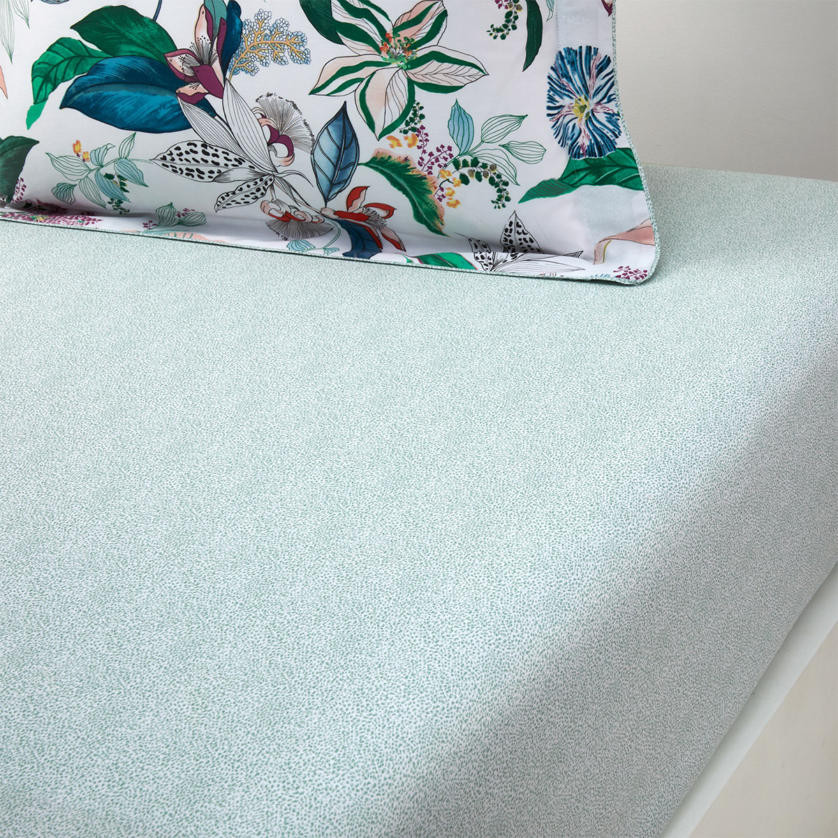 Yves Delorme - Drap housse en satin de coton vert, Bahamas