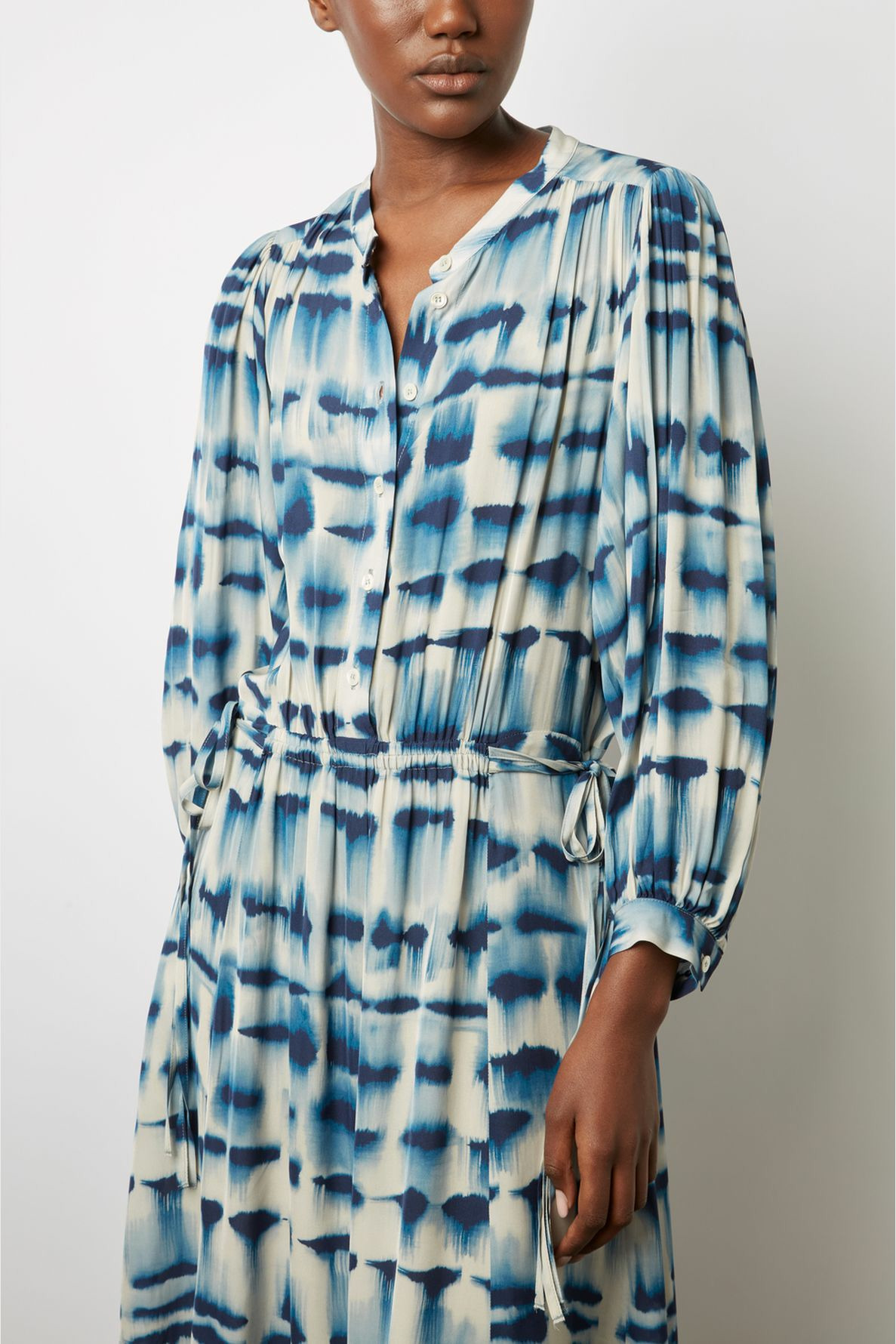 Robe Ellya