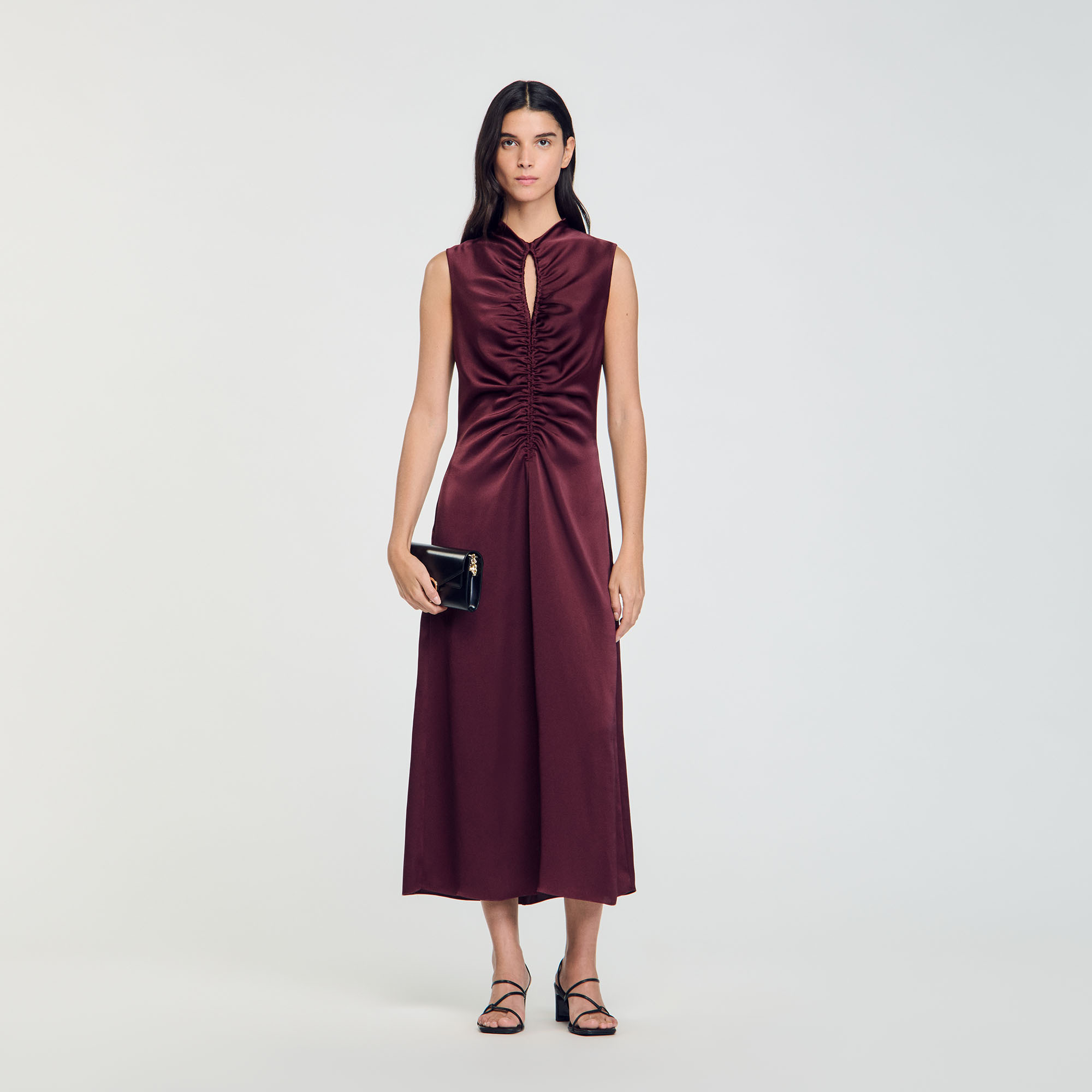 Robe longue en satin