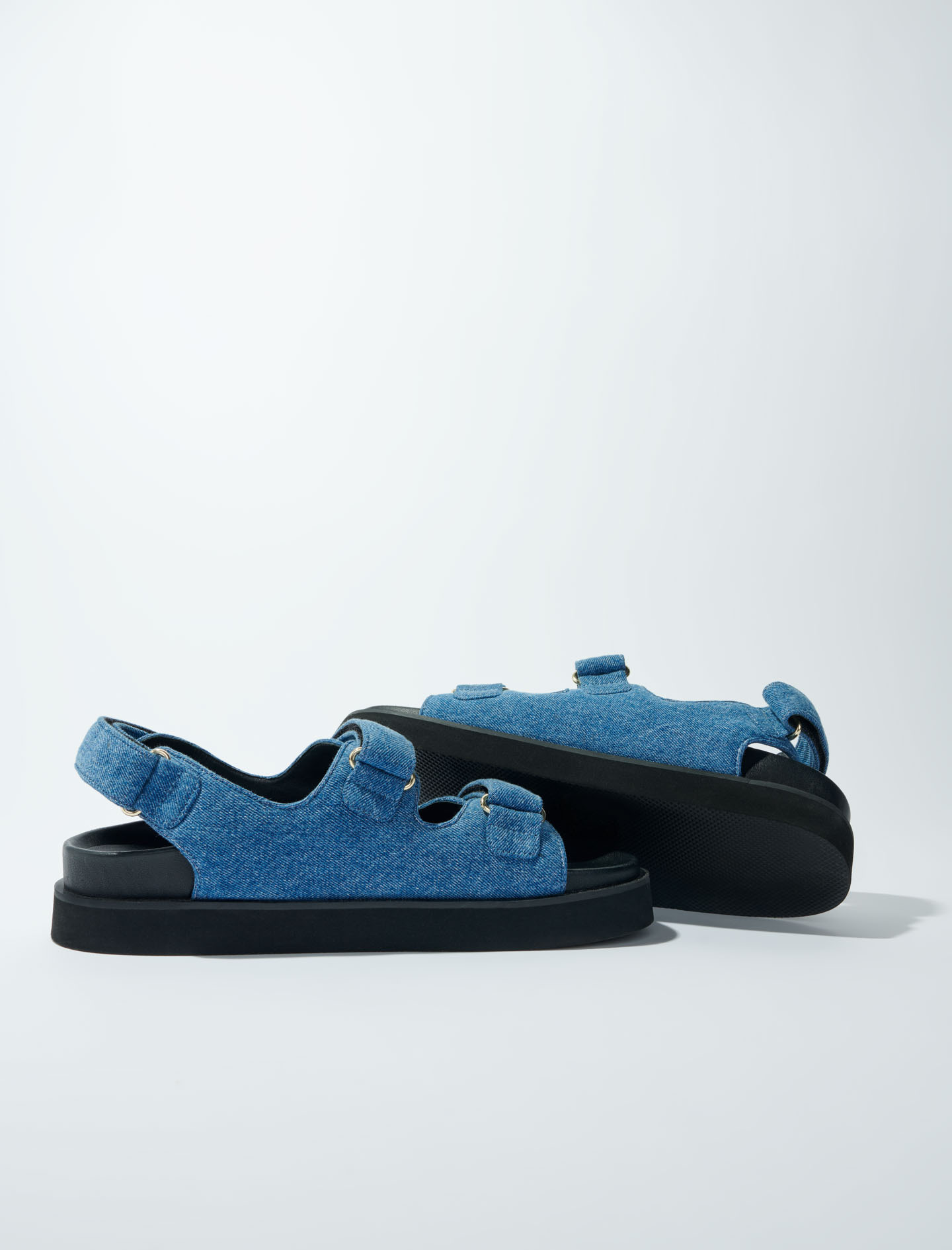 Sandales plates en denim