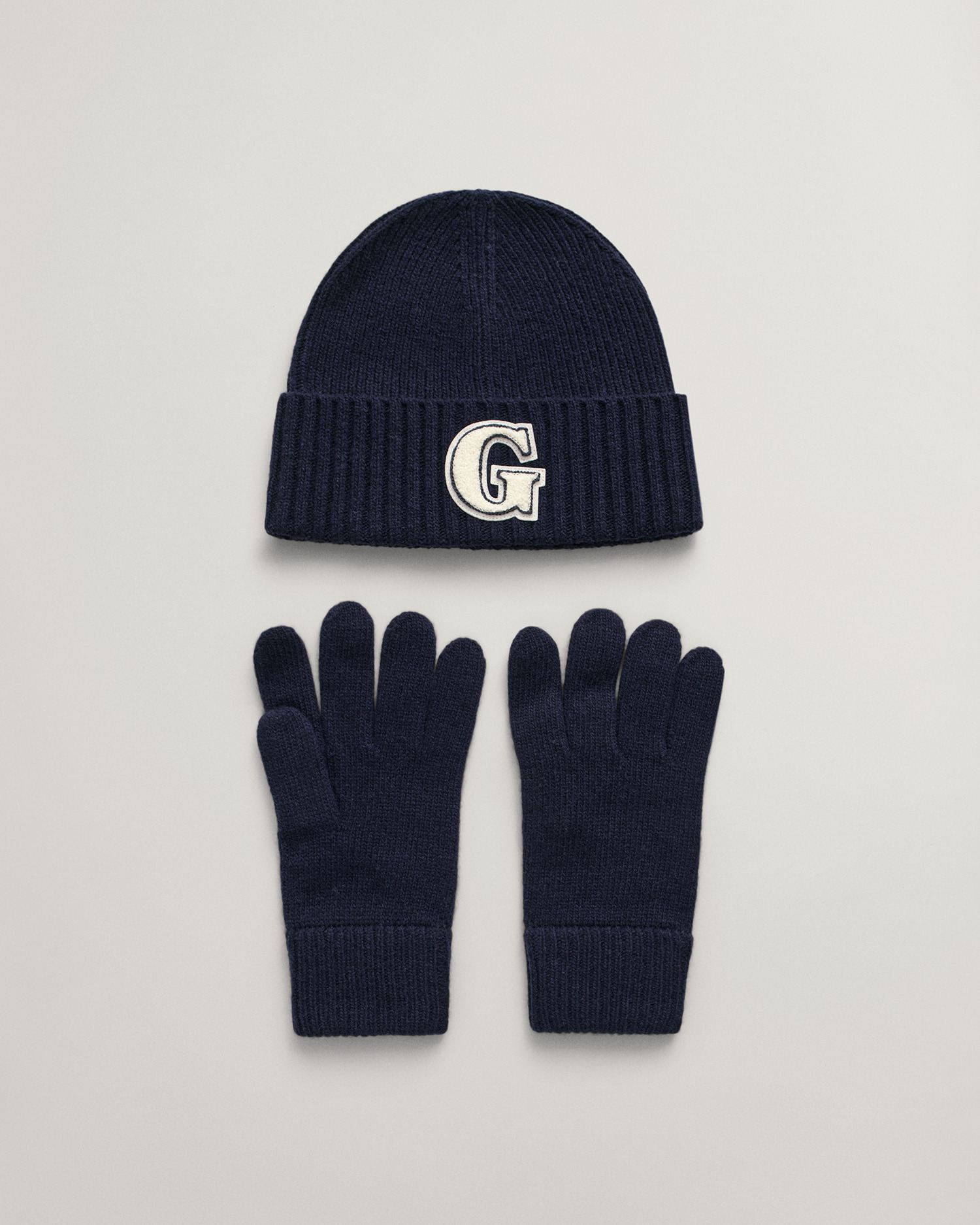 G Badge Beanie & Gloves Gift Set