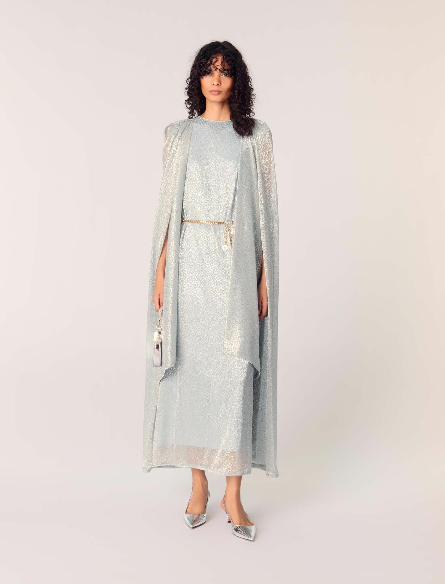 Robe longue à cape en lurex
