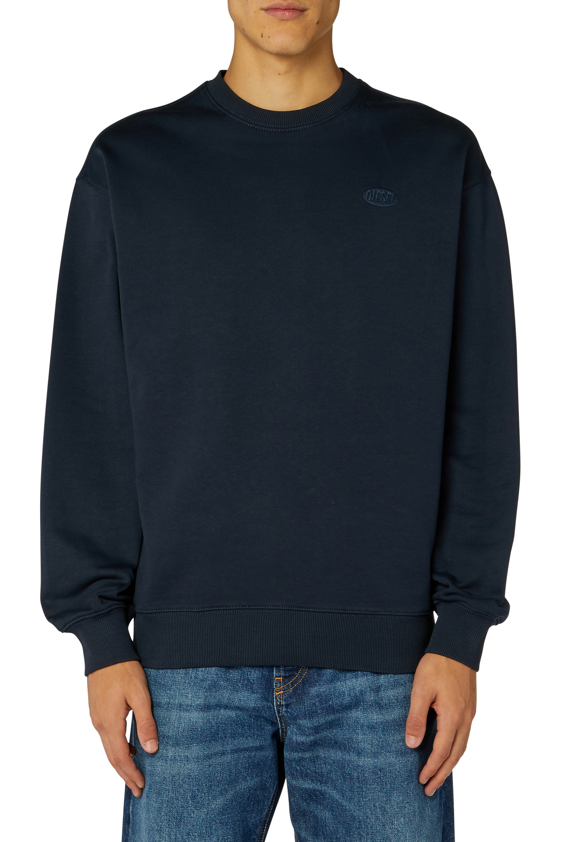 Sweatshirts & Hoodies