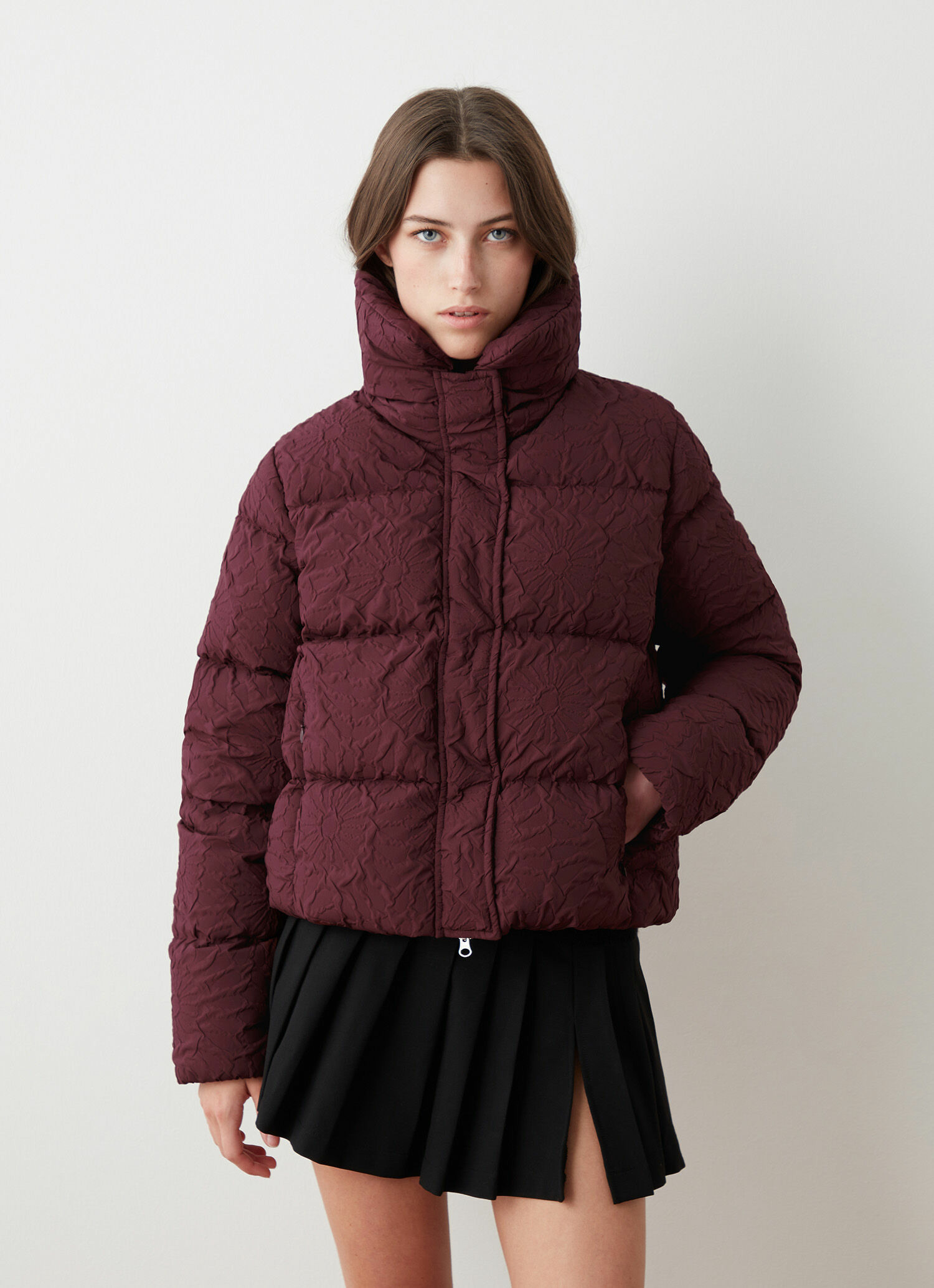 Doudoune courte à motif floral 3D