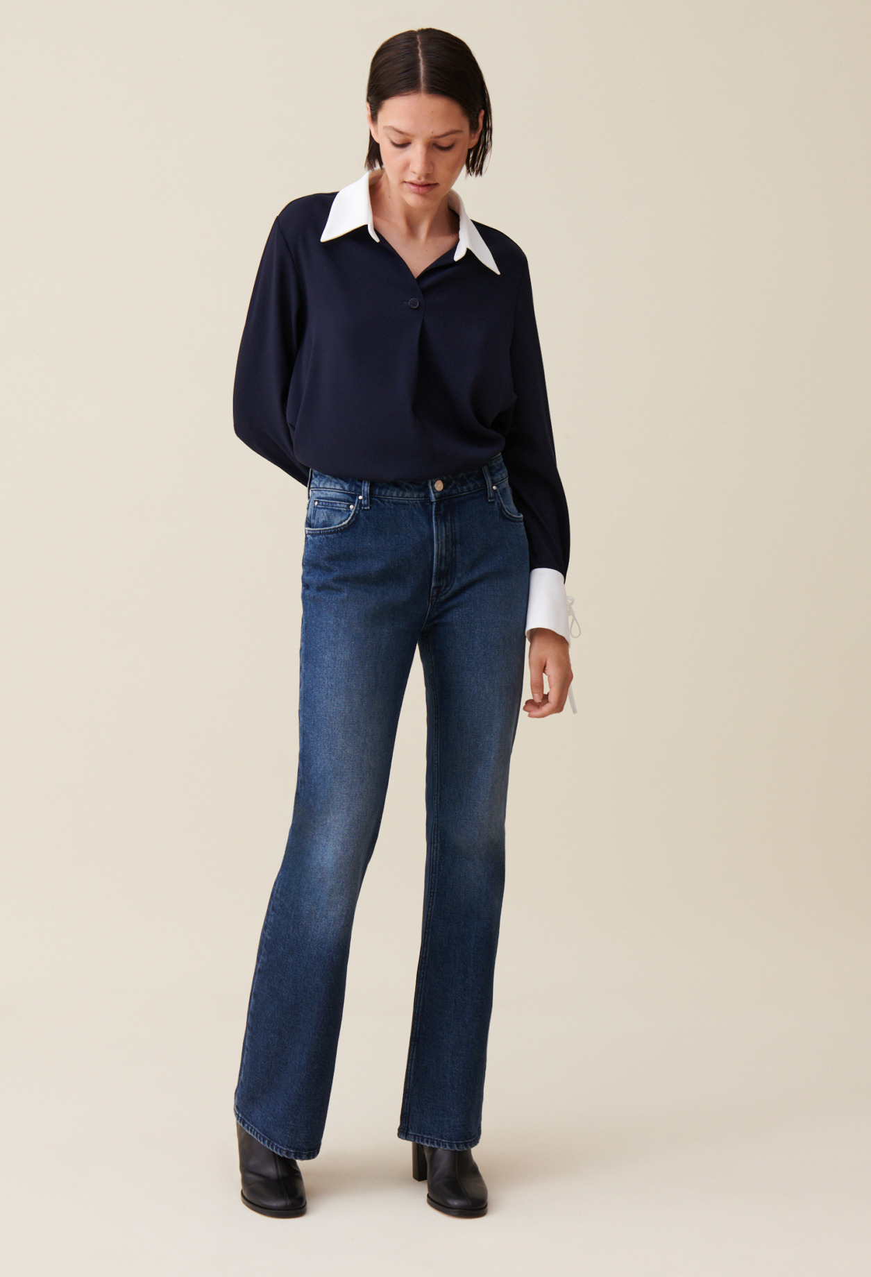 Blouse fluide marine col contrasté