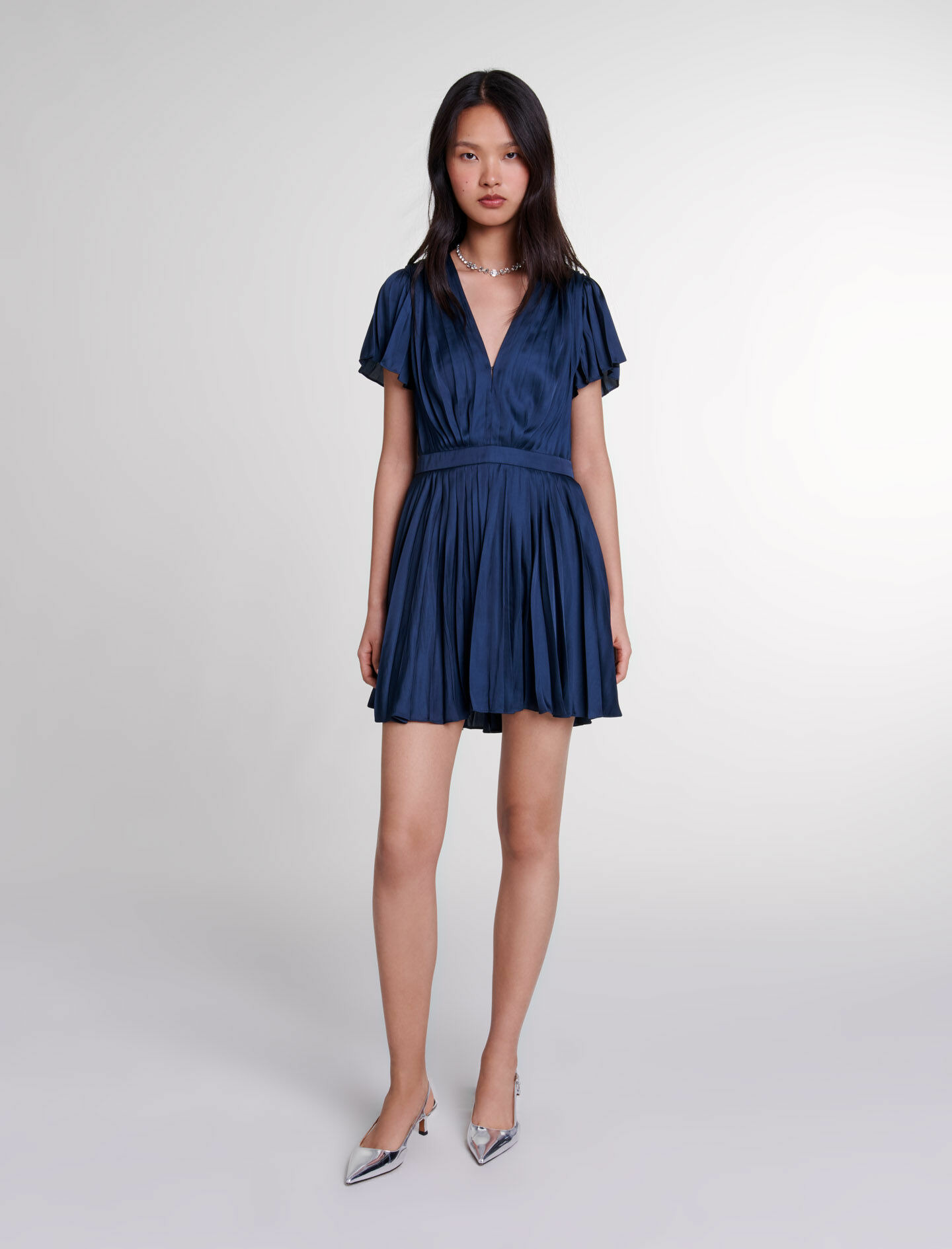 Robe courte plissée