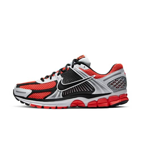 NIKE ZOOM VOMERO 5 SE