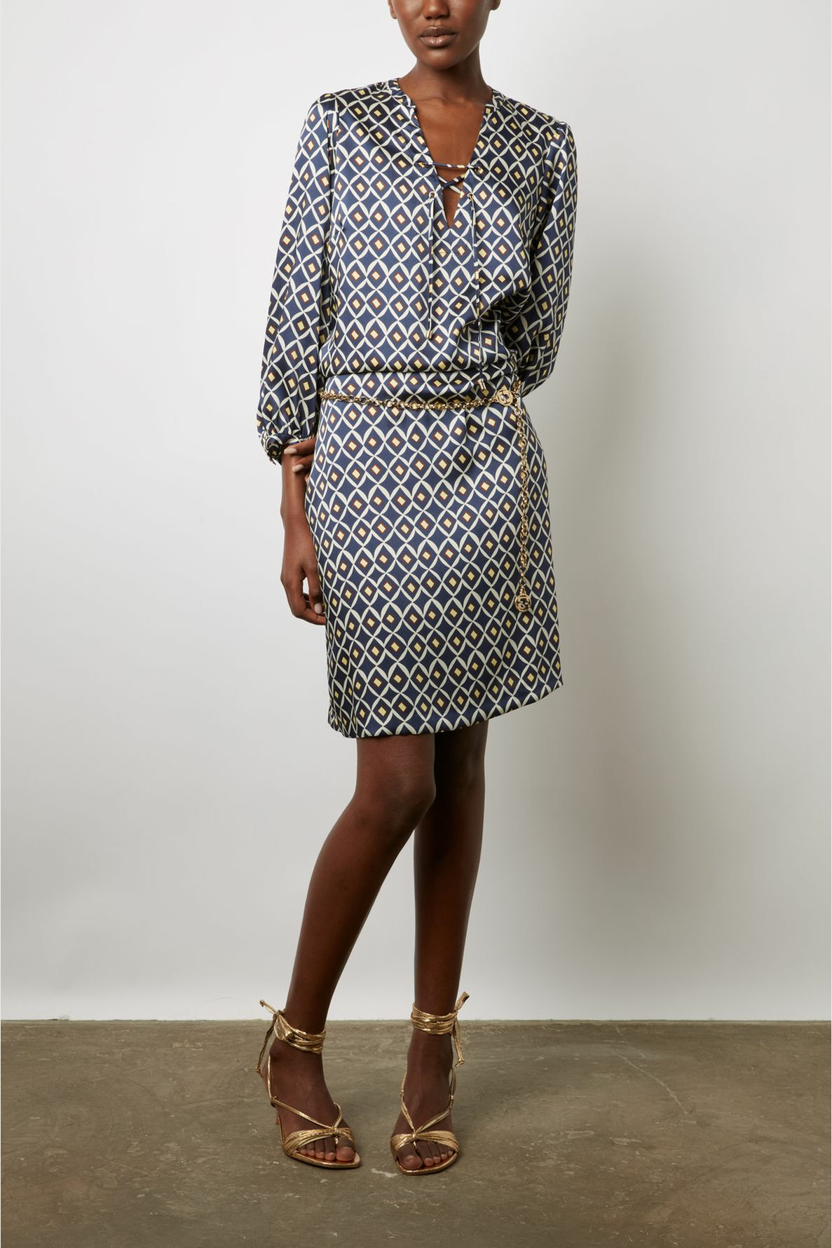 ROBE EKRAM