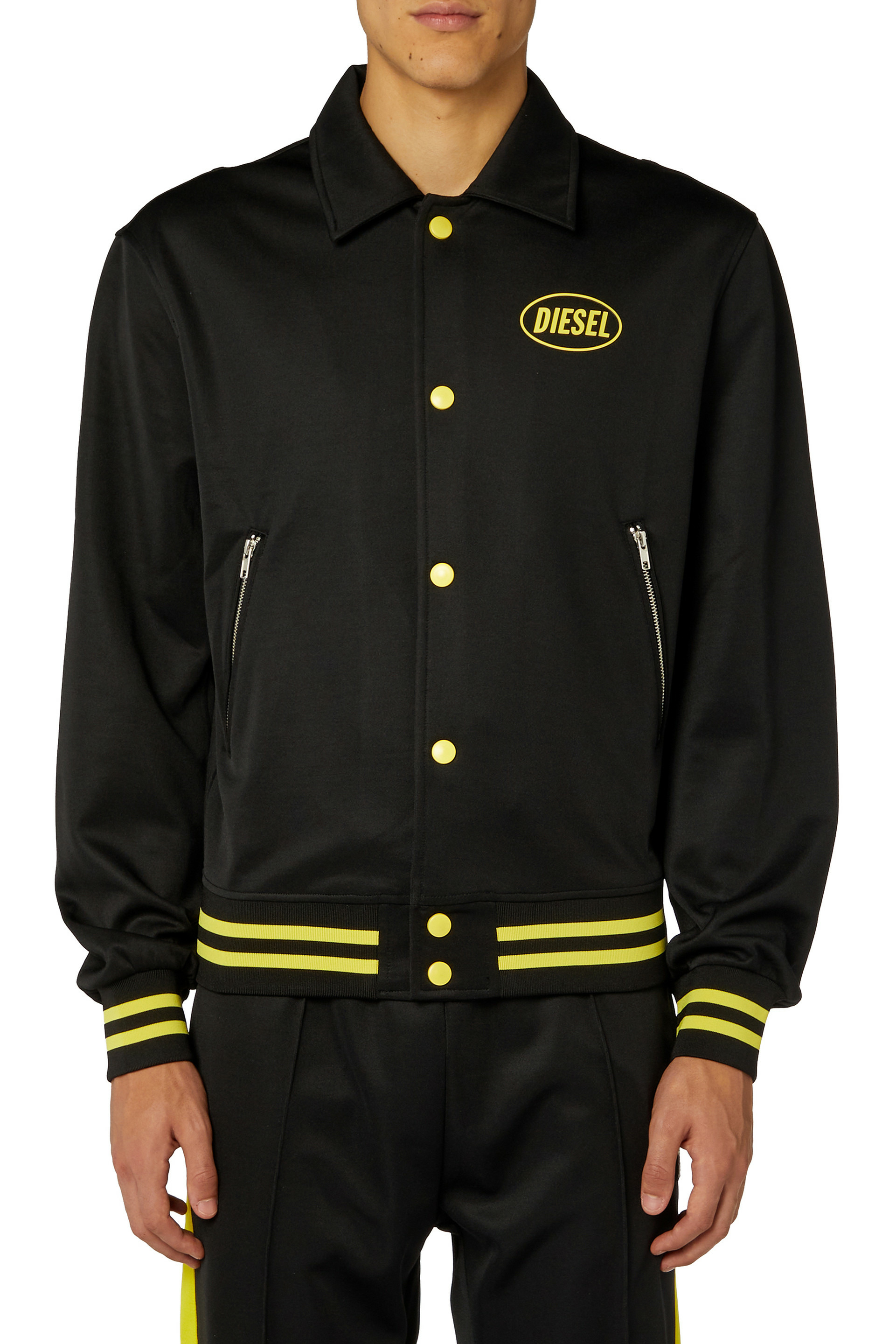 Sweatshirts & Hoodies