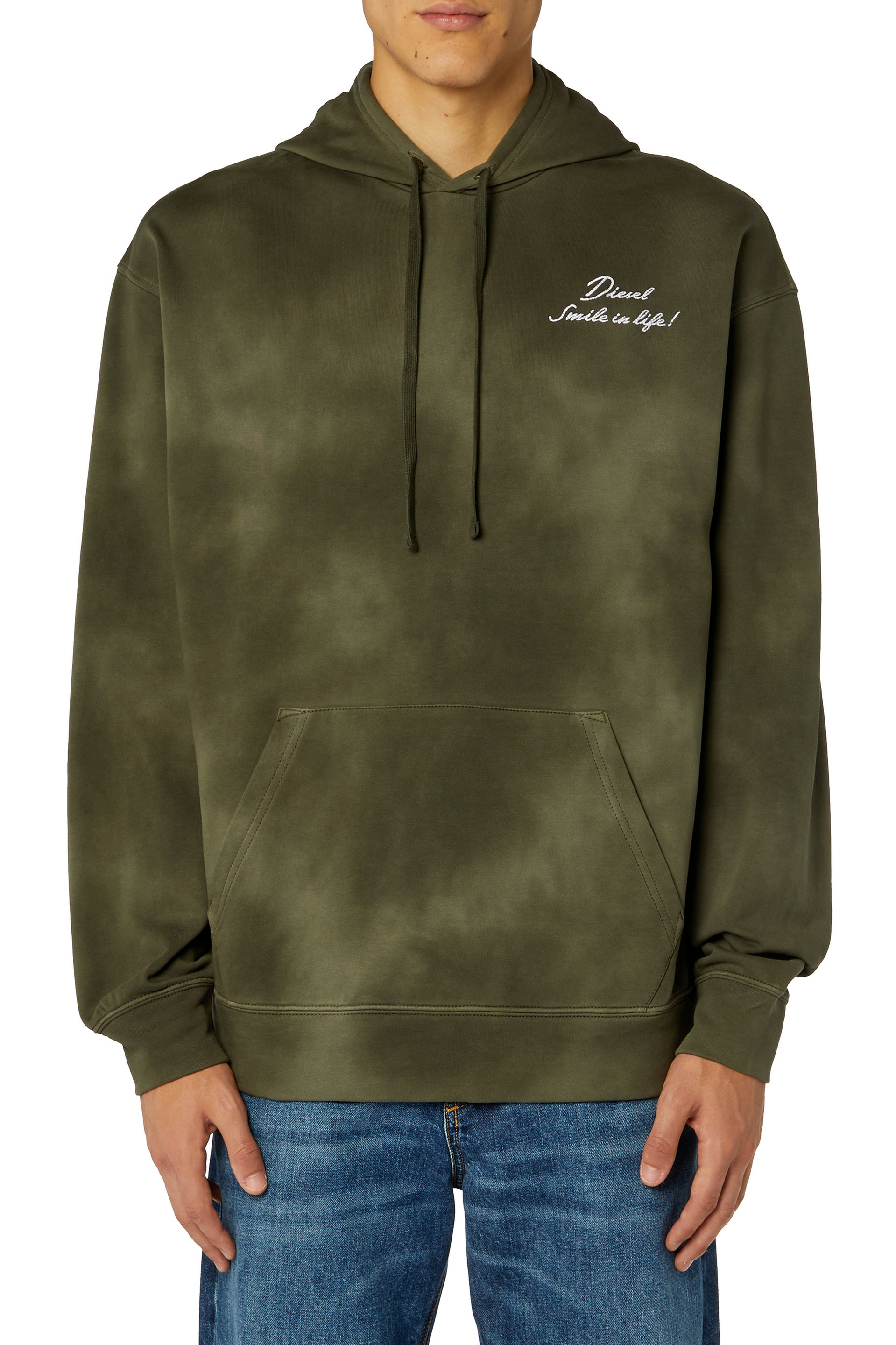 Sweatshirts & Hoodies