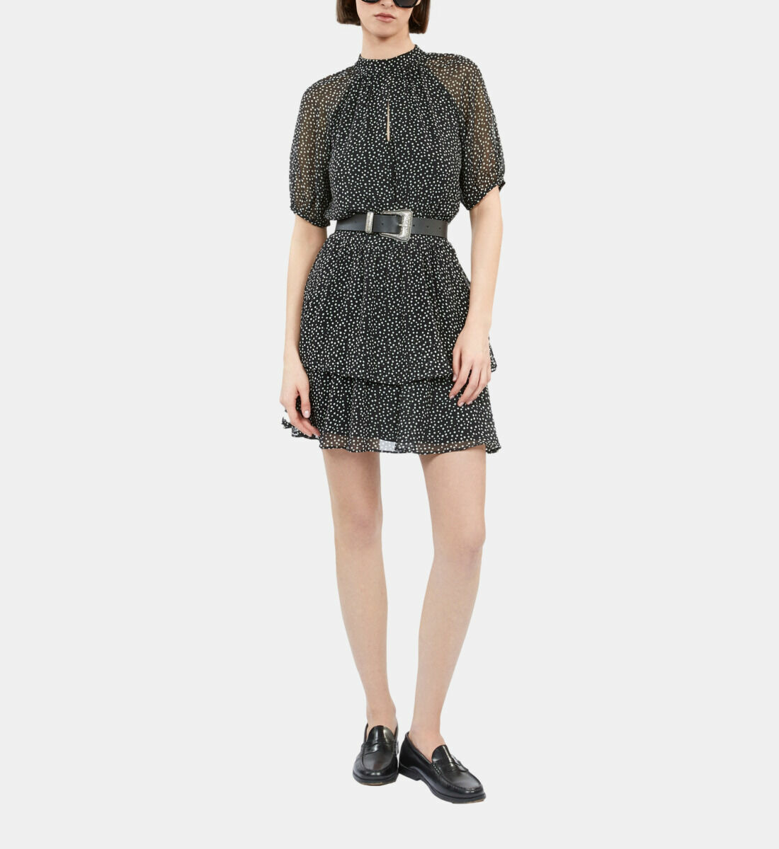 Robe Courte A Manches Courtes Femme