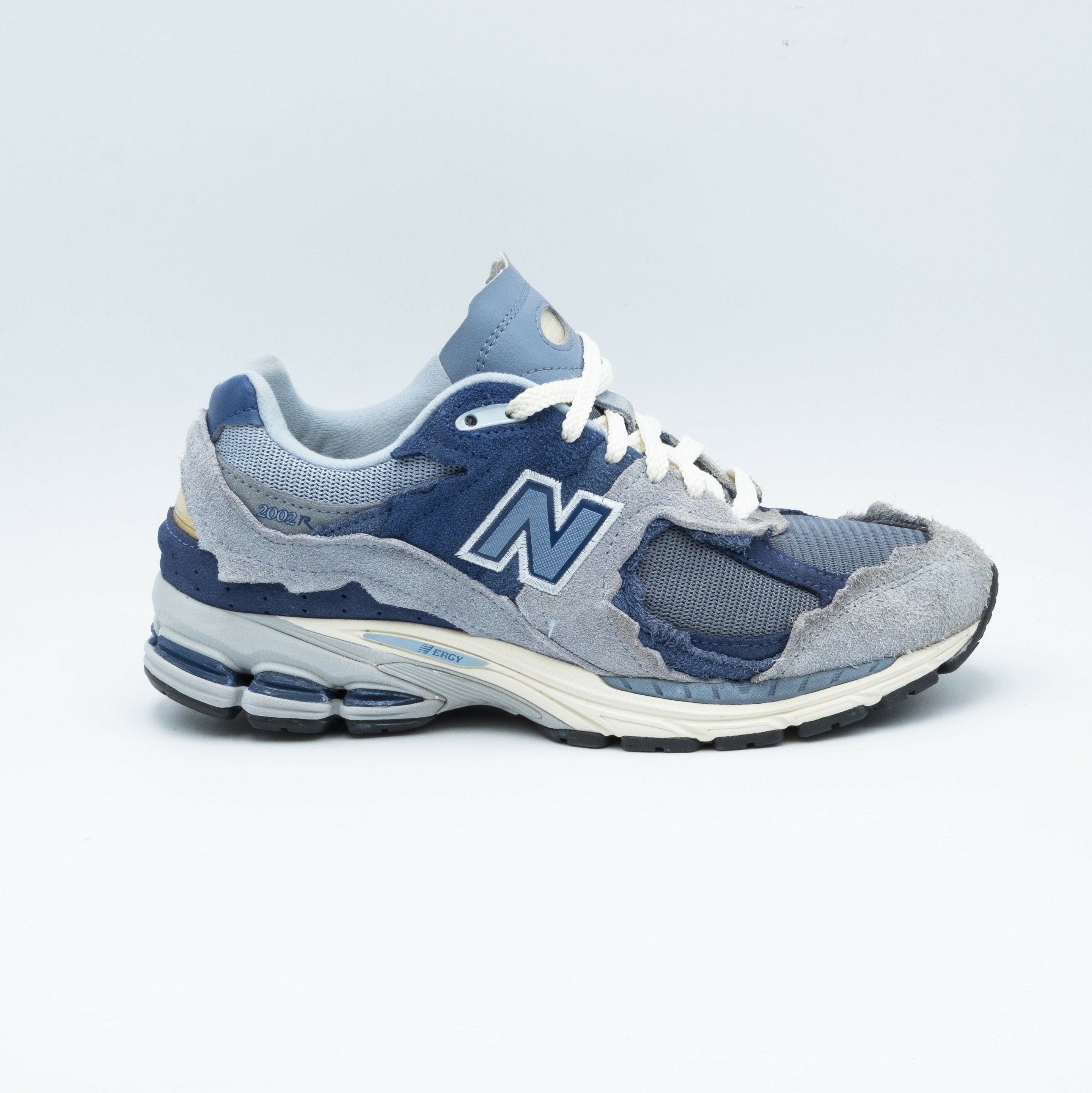 New Balance 2002R Protection Pack Light Arctic Grey Purple