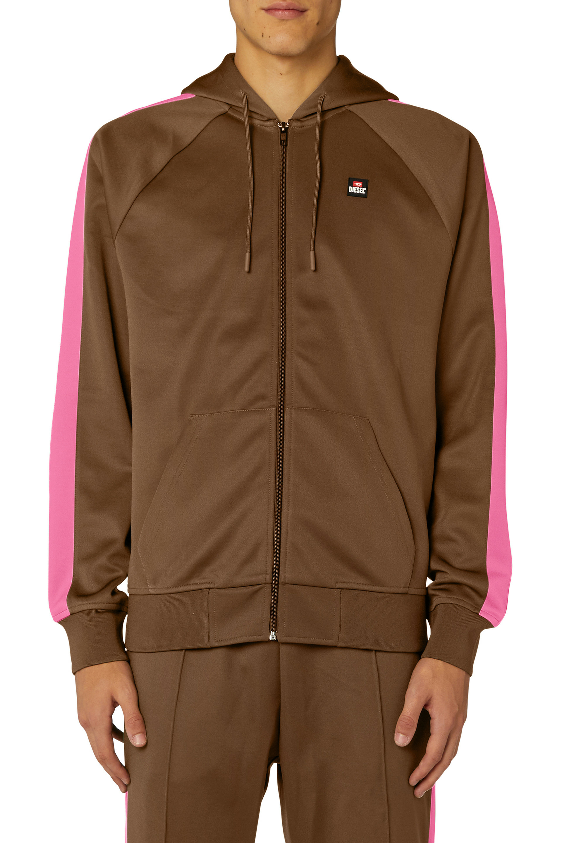 Sweatshirts & Hoodies