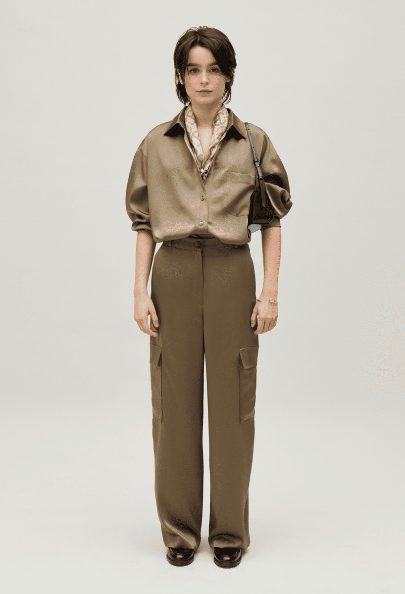 Chemise satinée ample kaki