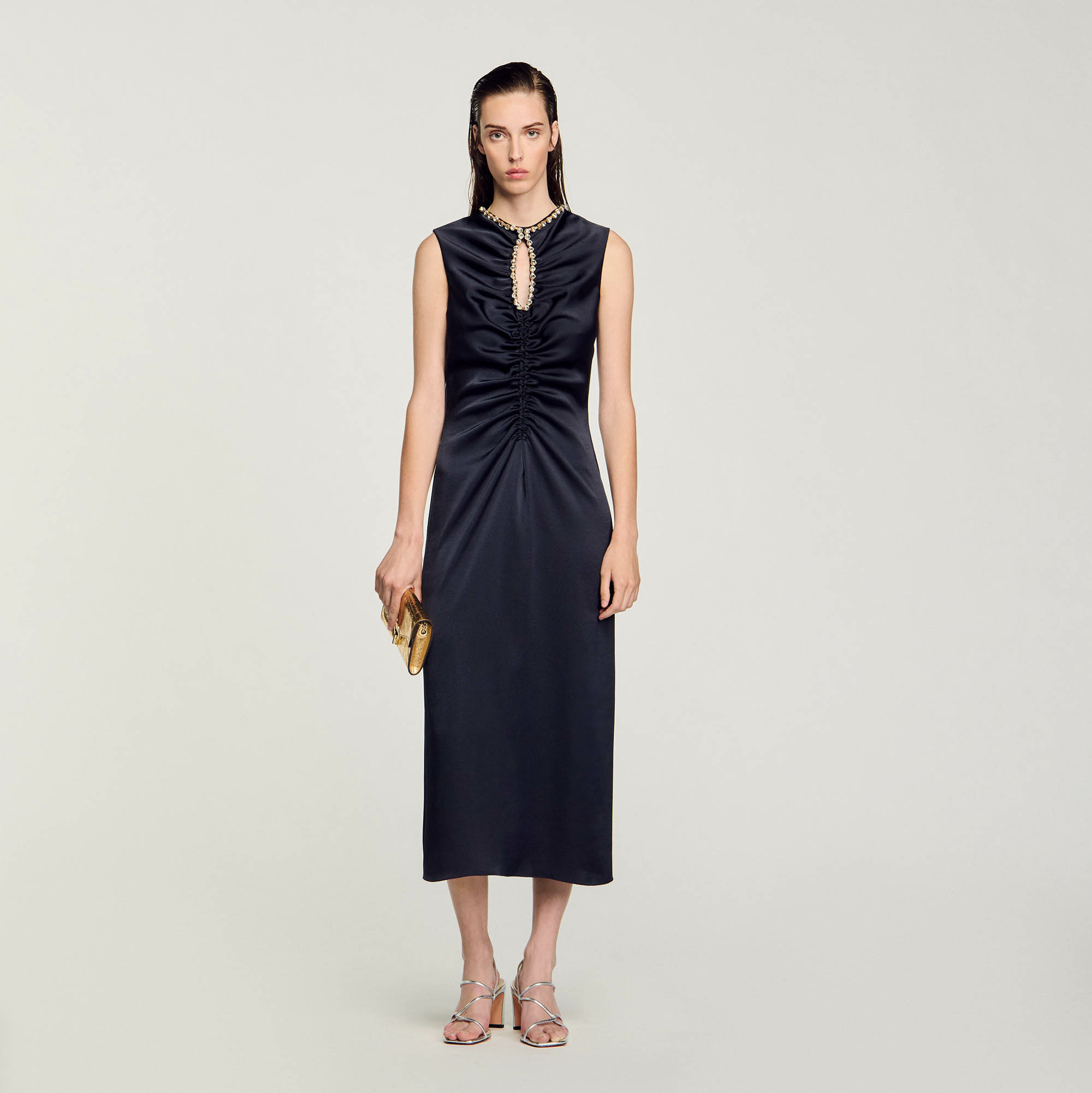 Robe longue en satin