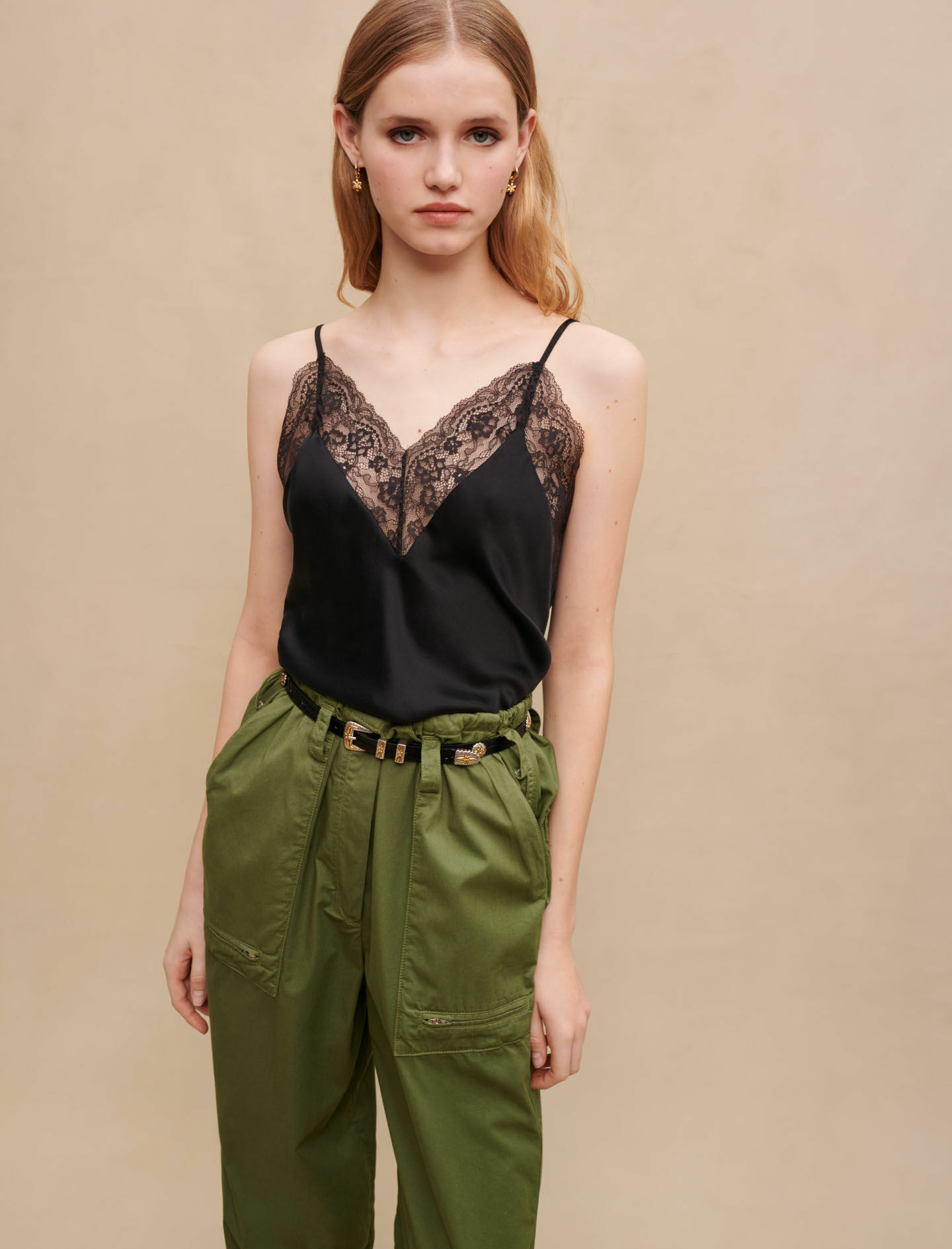 Top en satin de soie et dentelles