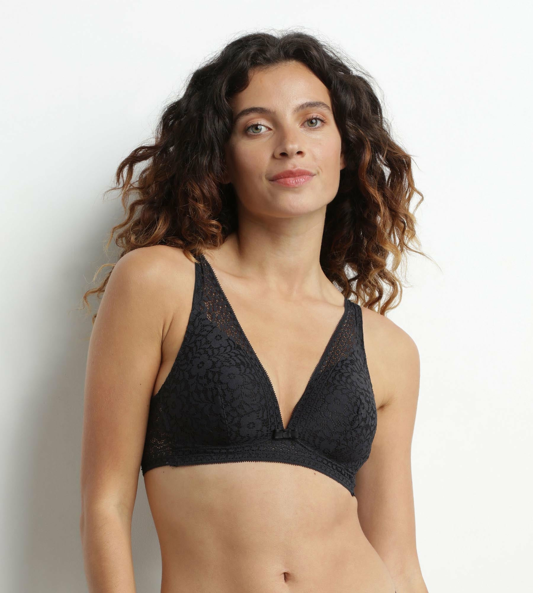 Soutien-gorge foulard en dentelle florale recyclée Noir Sublim