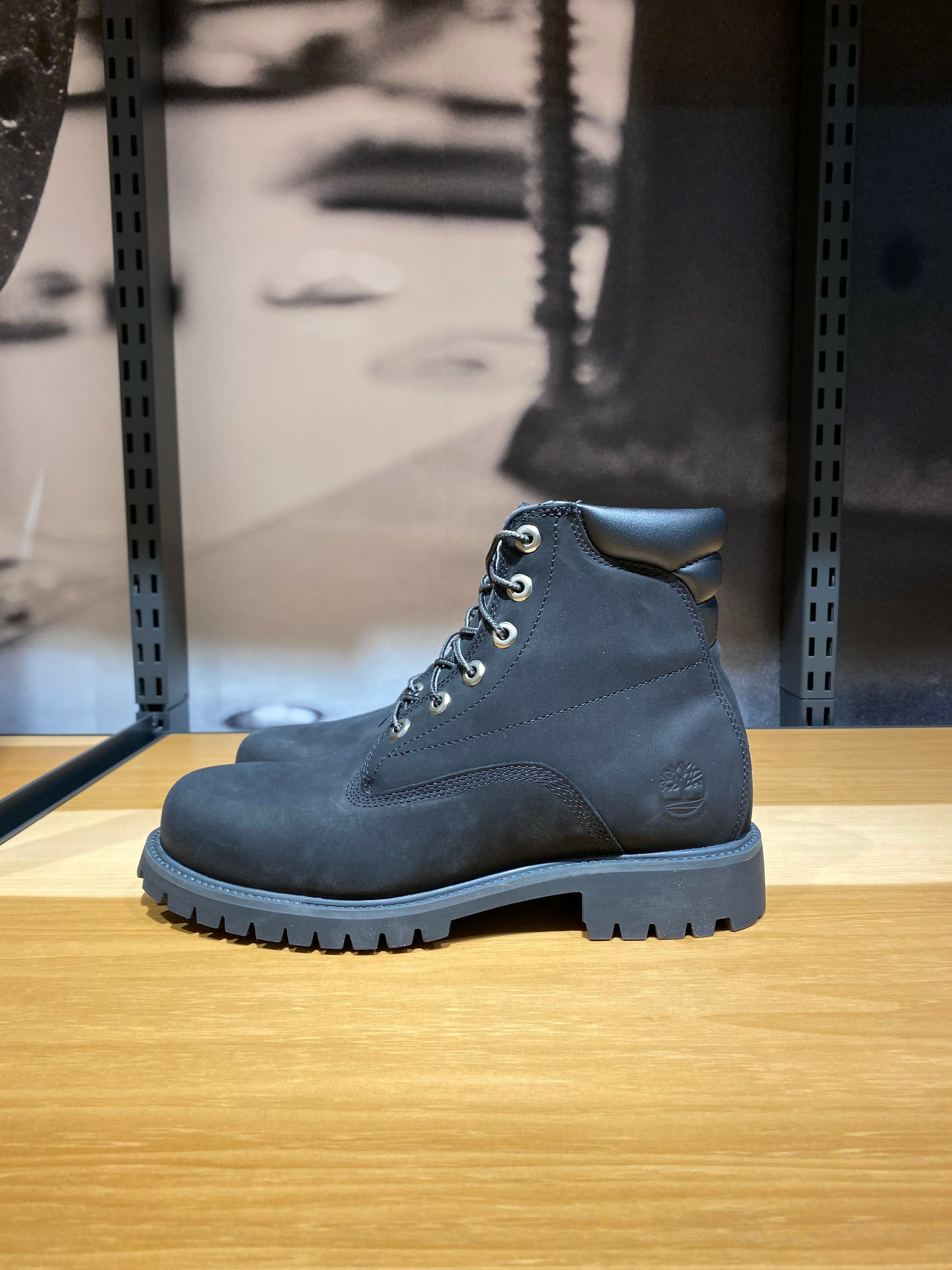 Boots 6 inch