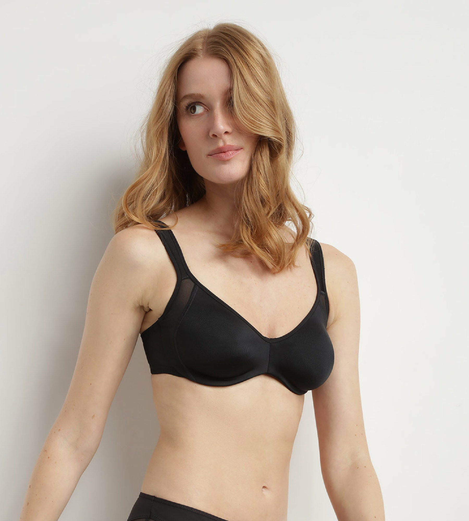 Soutien-gorge minimiseur avec armatures noir Generous Minimizer Dim