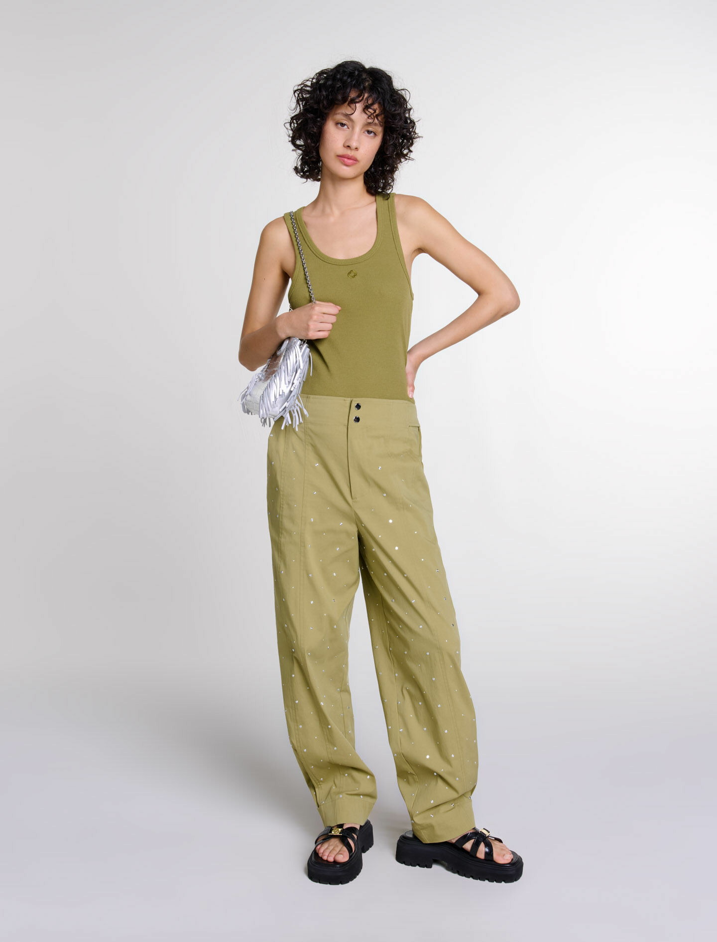 Pantalon baggy clouté
