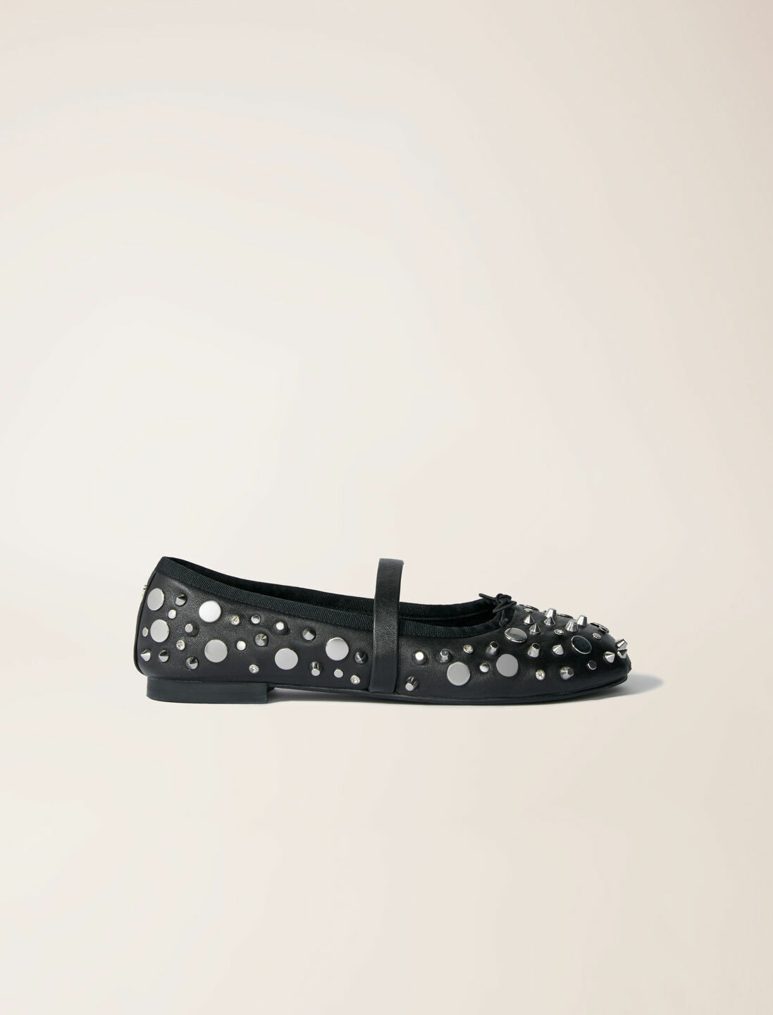 Ballerines à studs argentés