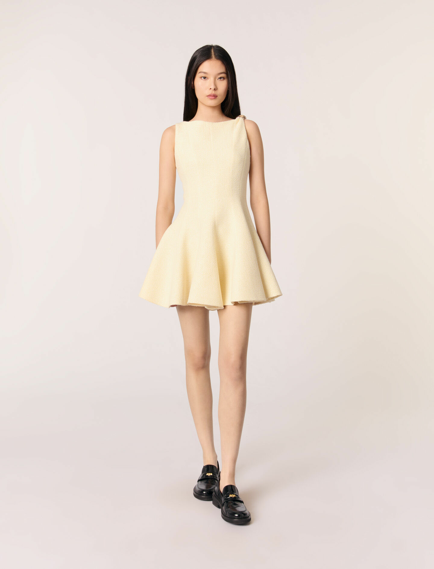 Robe courte en tweed