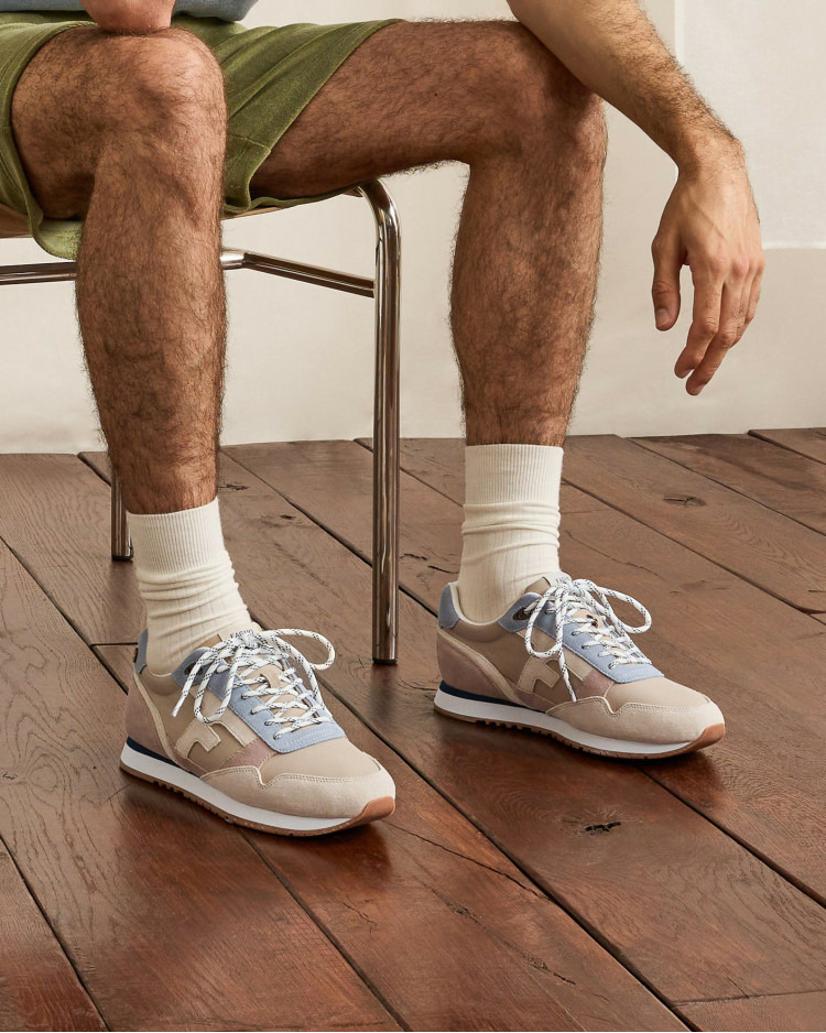 Running taupe, beiges & bleue