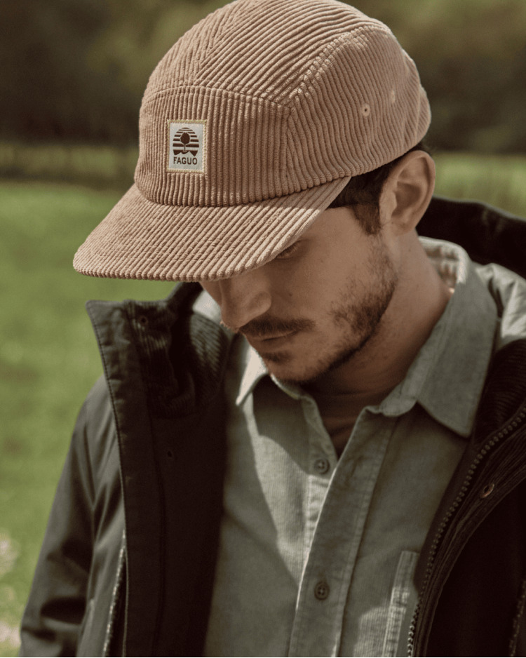Casquette beige clair