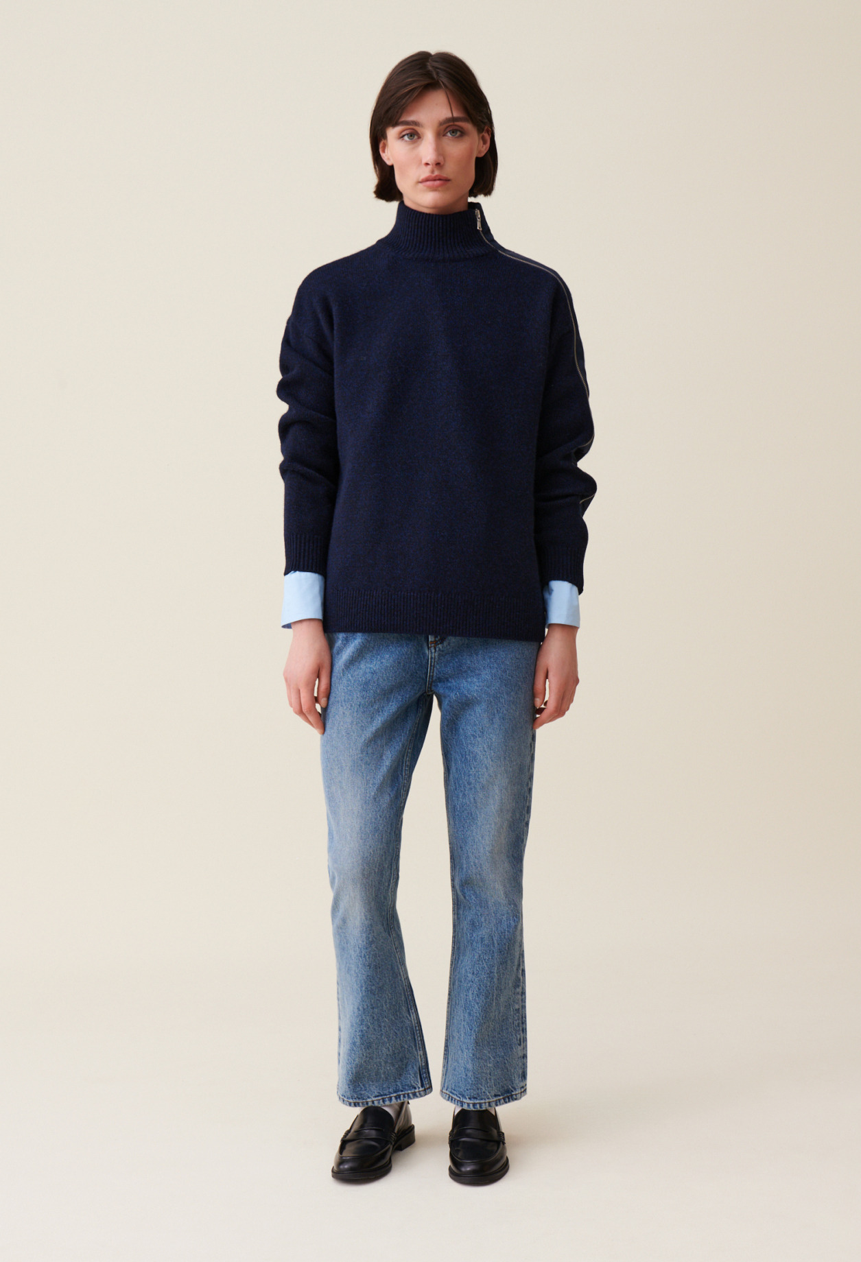 Pull col montant zippé bleu marine