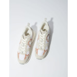 M Sneakers