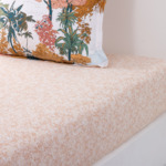 Olivier Desforges - Drap housse en satin de coton lavé vert, L'inconnue