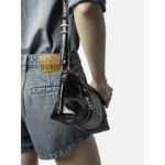 SUNNY MOOD OVERSTUDDED