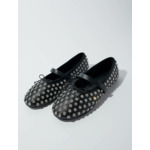Ballerines ornées de strass