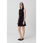 Robe courte sans manches