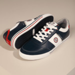 Sneaker en cuir bleu marine