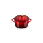 Mini Cocotte Ronde Relief Cerise 14cm Bouton Étoile Doré