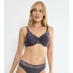 Soutien-gorge avec armatures minimizer