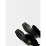 Bottines en cuir noir à bouts carrés