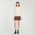 Pull en maille avec broderie