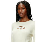 Pull avec logo brodé effet découpé