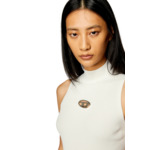 Robe courte à col roulé en maille côtelée