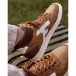 Baskets camel