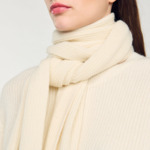 Pull en maille col écharpe