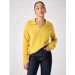 Roxane a brossé un pull en cachemire MIEL