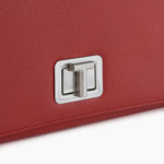 Grand sac bandoulière Eva en cuir grain caviar